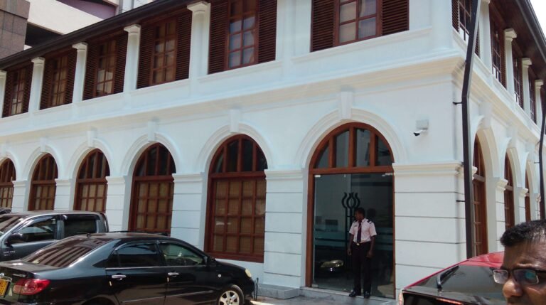 LOLC City Branch